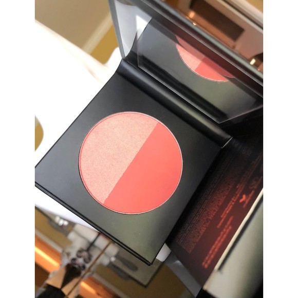 NIB Araceli Beauty Las Flores Dahlia & Leila Blush Duo Shimmer Matte Coral Pink - Picture 10 of 12